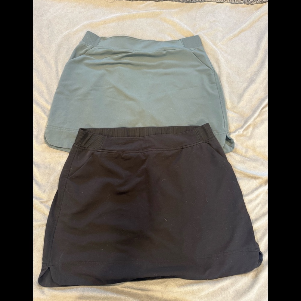 2 Athletic skorts Large